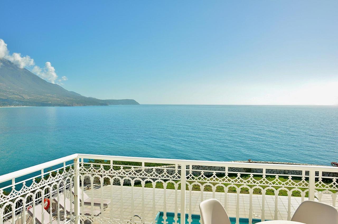 Seafront Villa Kefaloniaprivatevillas Trapezaki  Buitenkant foto